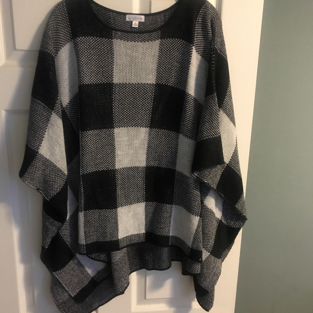 Charming Charlie sweater in size small